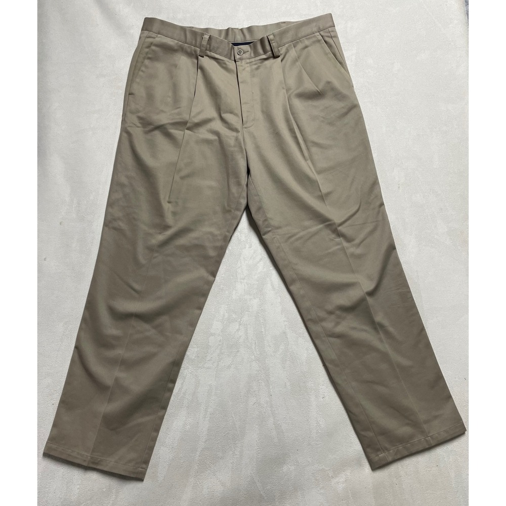 Dockers Pleated Classic Fit Khaki Pants Beige 100 Cotton 404438176 W40 L32
